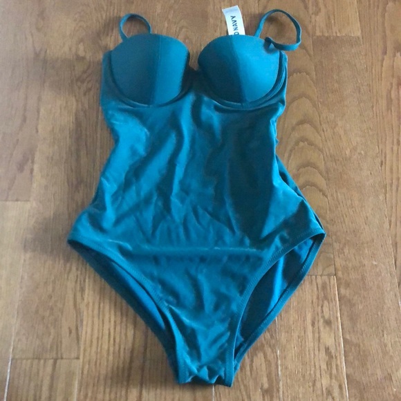 old navy swimsuit! - Picture 3 of 5